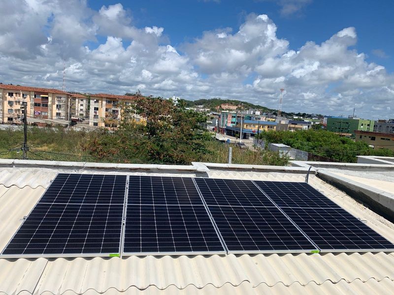 Usina solar instalada pela Recel: residencial, Olinda-PE